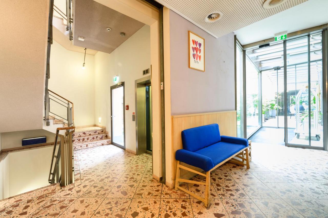 Hotel Bleibtreu Berlin By Golden Tulip Εξωτερικό φωτογραφία