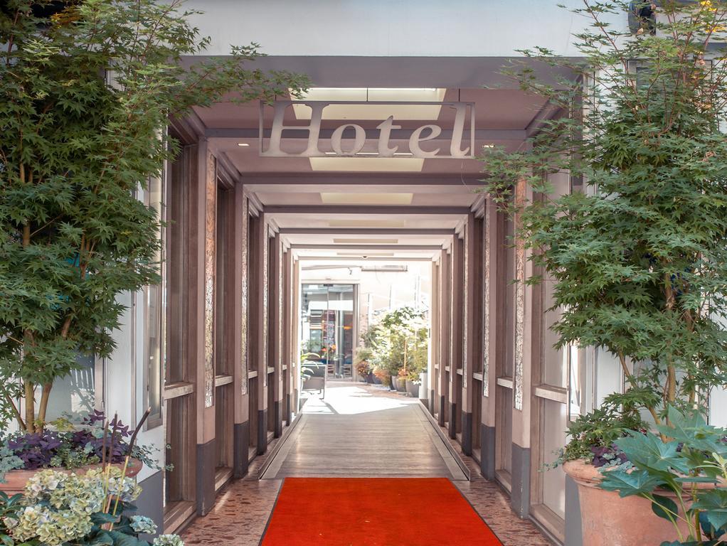 Hotel Bleibtreu Berlin By Golden Tulip Εξωτερικό φωτογραφία